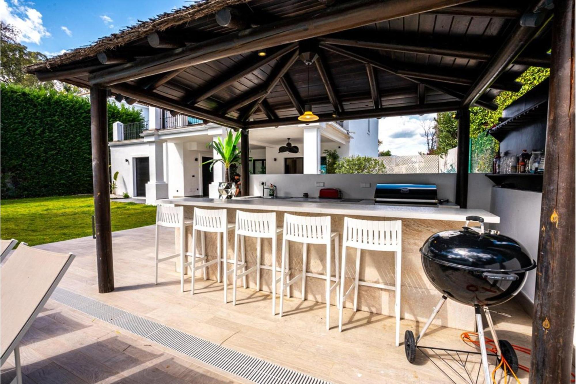 Villa New Zacaluca Pool Sauna & Gym - Happy Rentals มาร์เบยา ภายนอก รูปภาพ