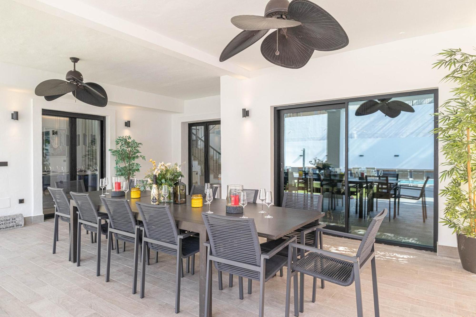 Villa New Zacaluca Pool Sauna & Gym - Happy Rentals มาร์เบยา ภายนอก รูปภาพ