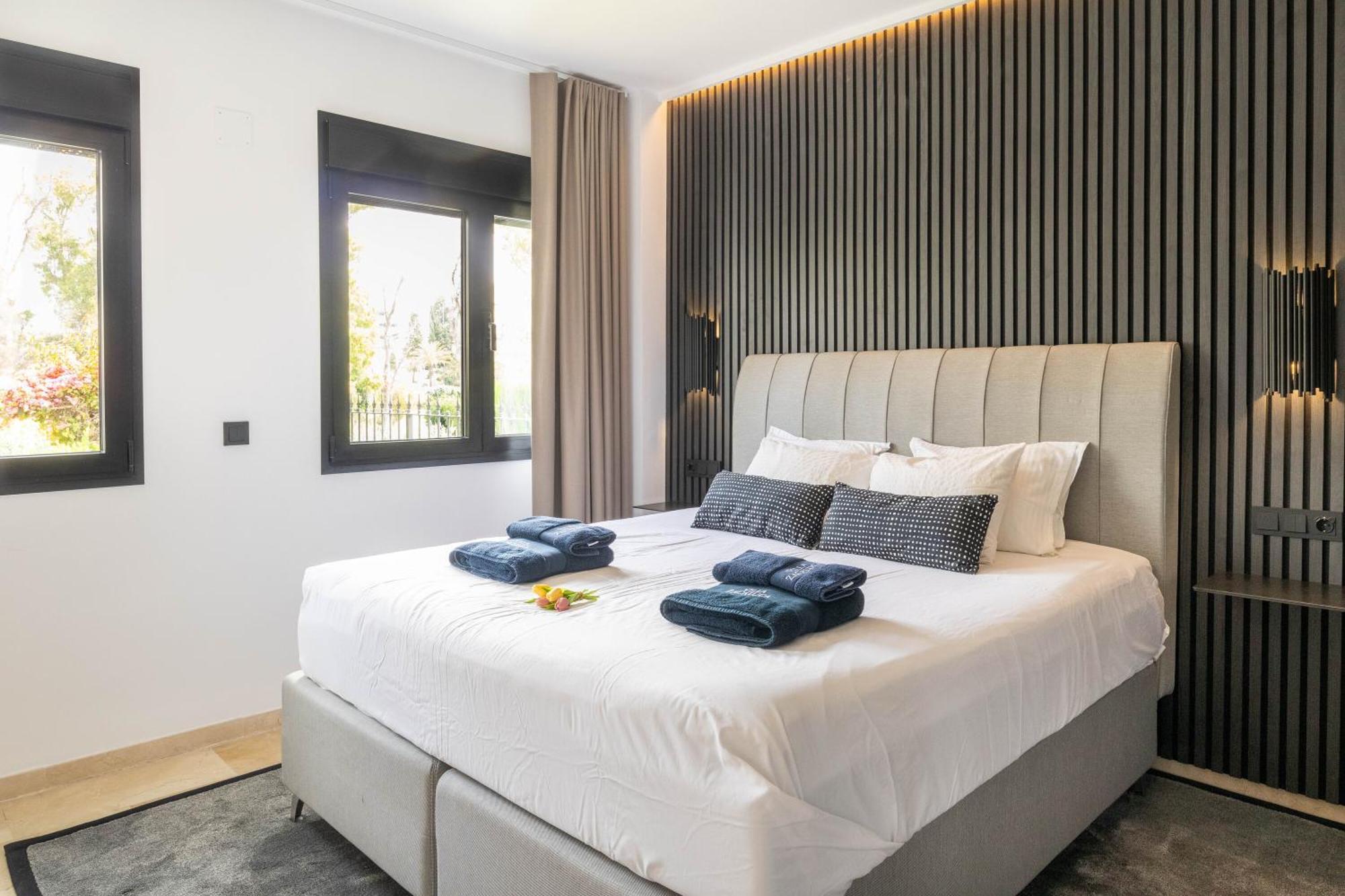 Villa New Zacaluca Pool Sauna & Gym มาร์เบยา ภายนอก รูปภาพ