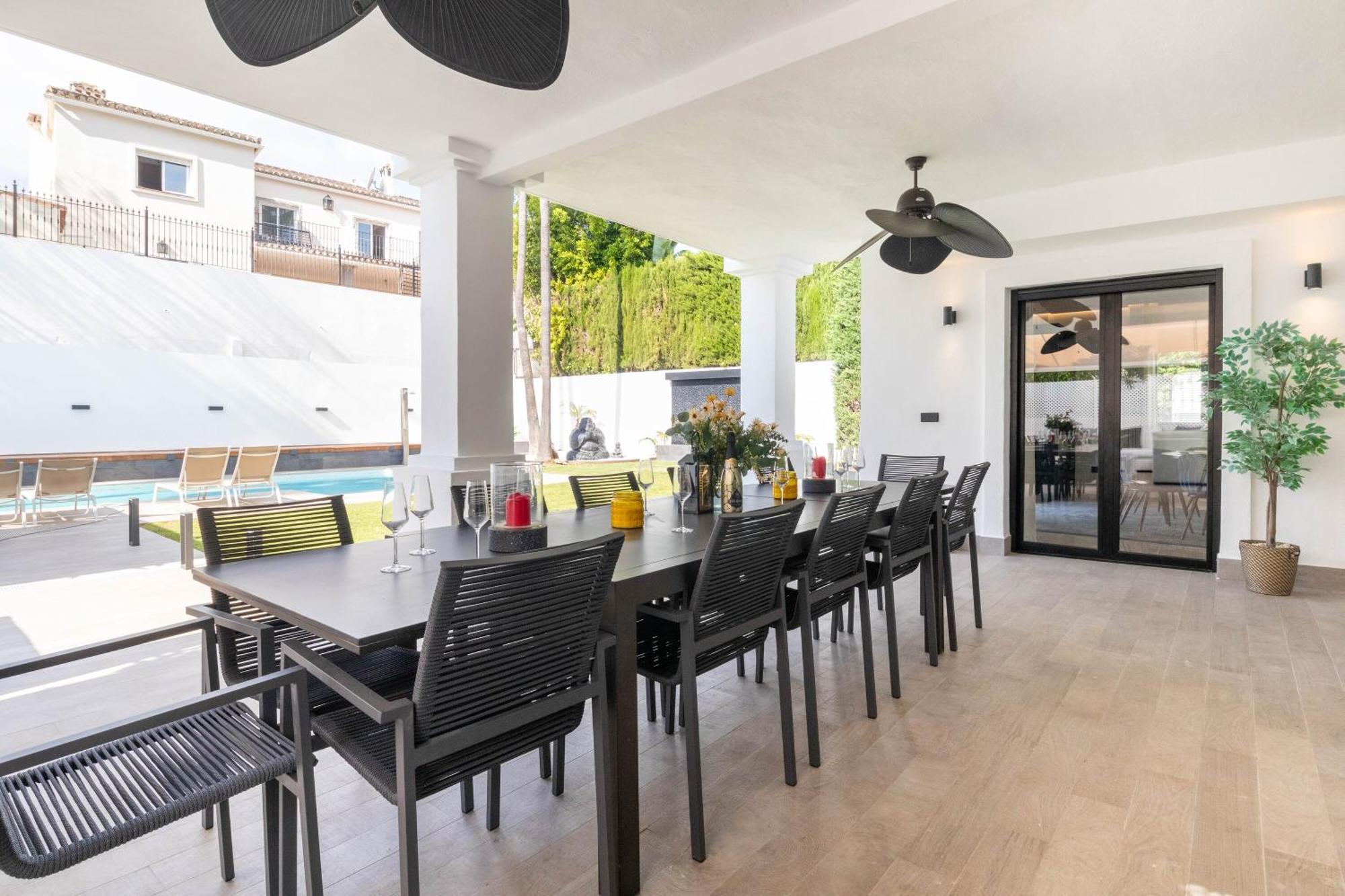 Villa New Zacaluca Pool Sauna & Gym - Happy Rentals มาร์เบยา ภายนอก รูปภาพ