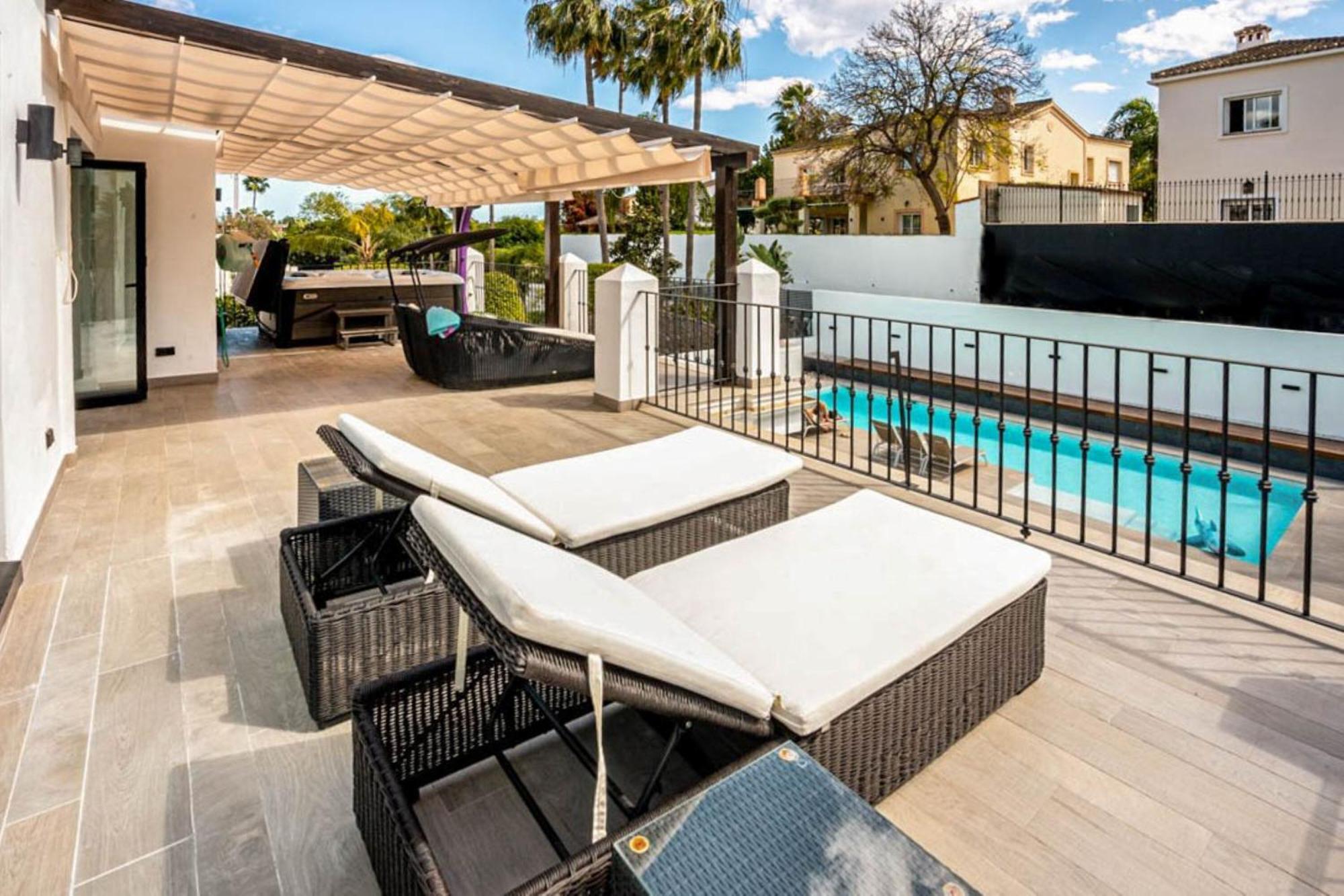 Villa New Zacaluca Pool Sauna & Gym - Happy Rentals มาร์เบยา ภายนอก รูปภาพ